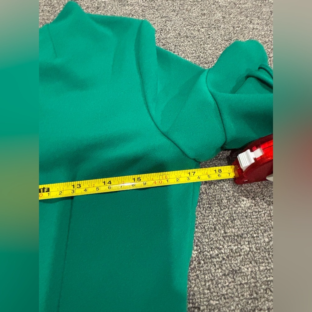 Beautiful Calvin Klein Bell Sleeve Sheath Green Dress 8 $115 - Picture 5 of 8